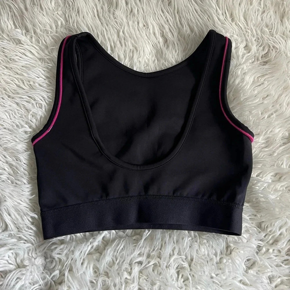 Adidas Low Back Crop Top Size Medium - Picture 8 of 9